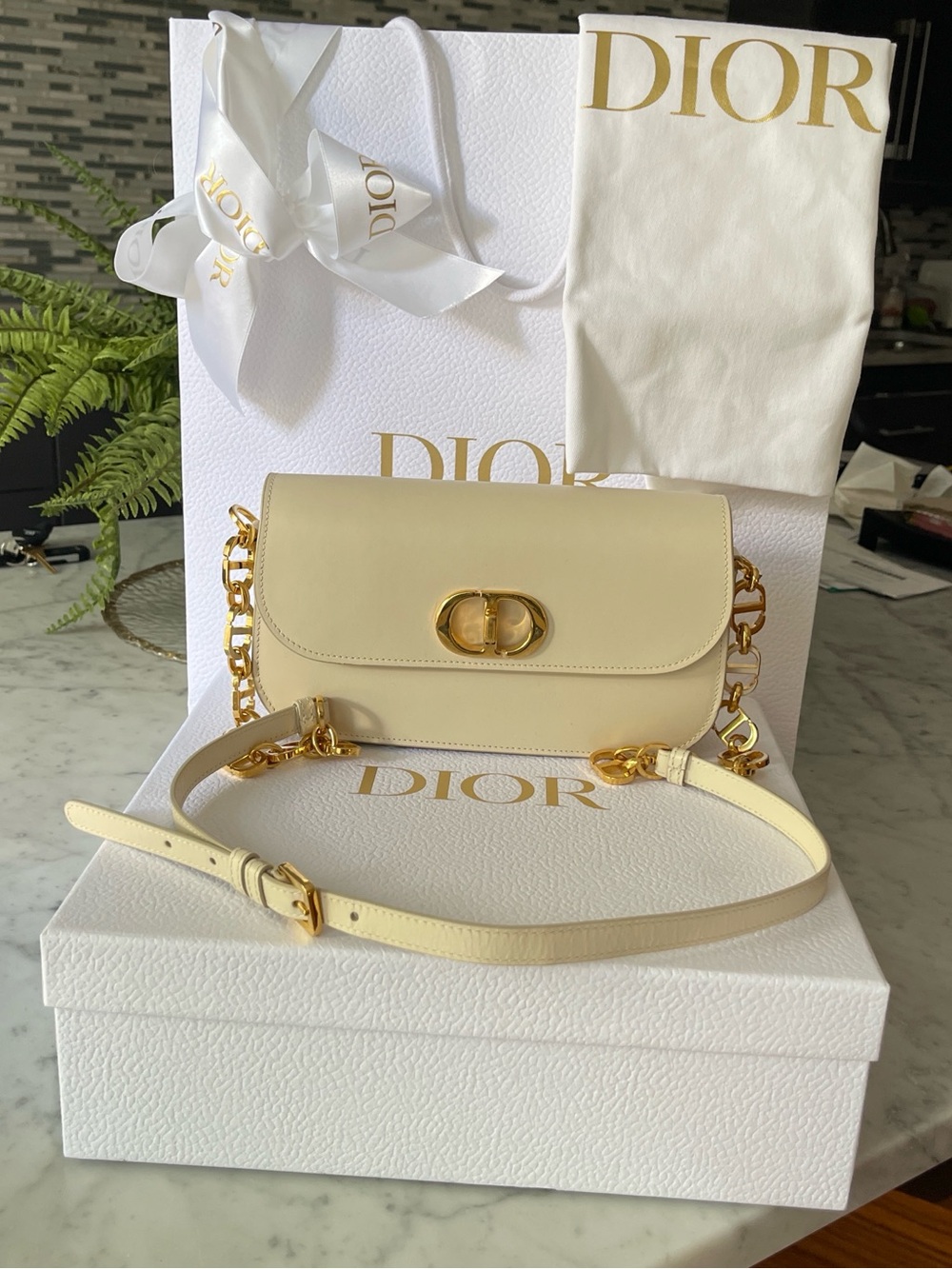 Dior 30 Montaigne Cream Leather Shoulder Bag with Gold Hardware Like New